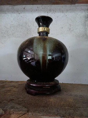 婺源人家坛装酒